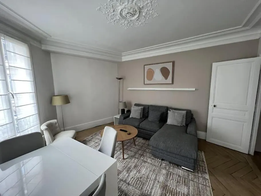 Apartament Appartement Arc De Triomphe 65 M2 Paryż